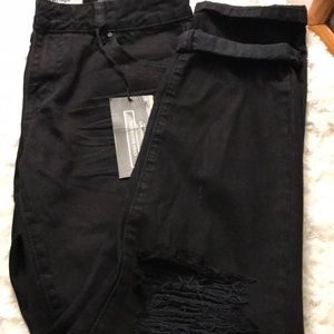REFUGE black straight leg JEANS